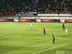 Skor 0-0 Tutup Babak Pertama Laga Persis Solo Vs Arema FC