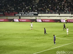 Skor 0-0 Tutup Babak Pertama Laga Persis Solo Vs Arema FC