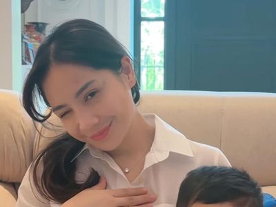 Gemas! Rayyanza dan Nagita Slavina Ikut Tren Kim Seon Ho Smile Challenge