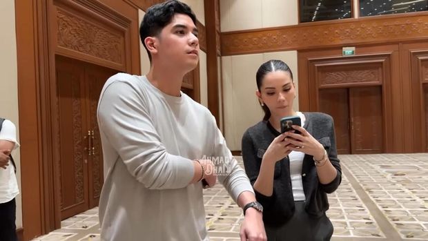 Reaksi Alyssa Daguise Saat Dhani Ingin Pajang Foto Raja dan Pasang Dupa di Pernikahannya