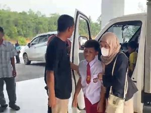 Puluhan Pelajar SD di PALI Dilarikan ke RS, Diduga Keracunan Usai Santap MBG Puluhan Pelajar SD di PALI Dilarikan ke RS, Diduga Keracunan Usai Santap MBG