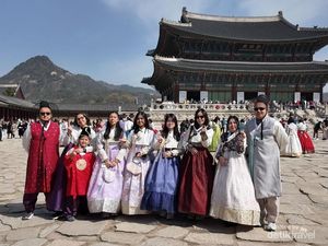 Liburan Sekolah ke Korea Mulai Rp 11 Jutaan Liburan Sekolah ke Korea Mulai Rp 11 Jutaan