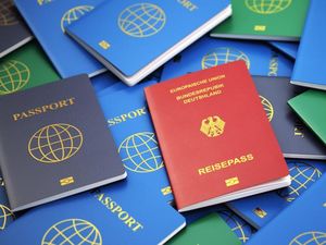 Uni Eropa Resmi Larang Program Paspor Emas Uni Eropa Resmi Larang Program Paspor Emas