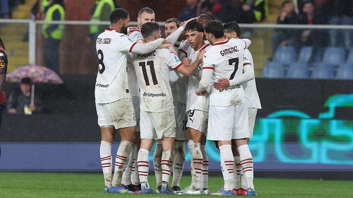GENOA, ITALY - MAY 05:  Joao Felix of AC Milan celebrates with team-mates after scoring the goal during the Serie A match between Genoa and AC Milan at Stadio Luigi Ferraris on May 05, 2025 in Genoa, Italy. (Photo by Claudio Villa/AC Milan via Getty Images)
