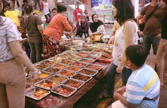5 Negara dengan Jajanan Kaki Lima Terbaik, Ada Indonesia!