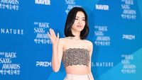Adu Gaya IU Hingga Kim Tae Ri di Red Carpet Baeksang Arts Awards 2025