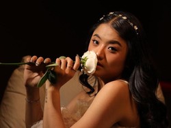 Lagu Rindu dari Chrisalia untuk Cinta yang Tak Bisa Memiliki