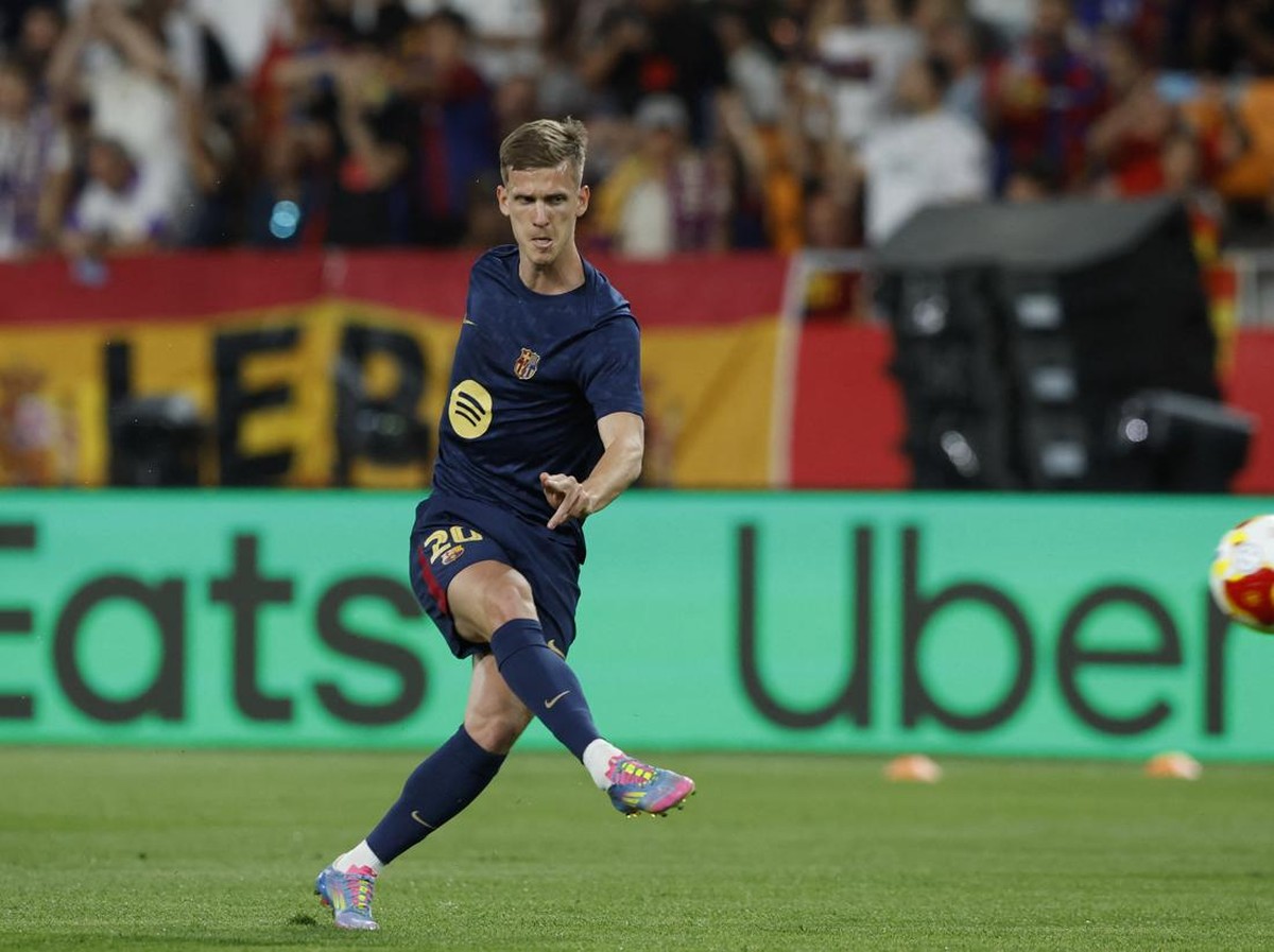 Dani Olmo tak gentar dengan atmosfer Giuseppe Meazza saat Inter Milan vs Barcelona. (Foto: REUTERS/Marcelo del Pozo)