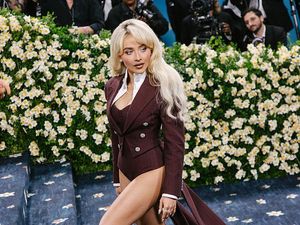 Gaya 7 Artis di Met Gala 2025 dengan Tren Pantless, Lisa Hingga Hailey Bieber Gaya 7 Artis di Met Gala 2025 dengan Tren Pantless, Lisa Hingga Hailey Bieber