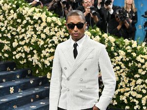 Pharrell Williams Dapat Gelar Ksatria, 2 Tahun Setelah Kerja di Louis Vuitton Pharrell Williams Dapat Gelar Ksatria, 2 Tahun Setelah Kerja di Louis Vuitton
