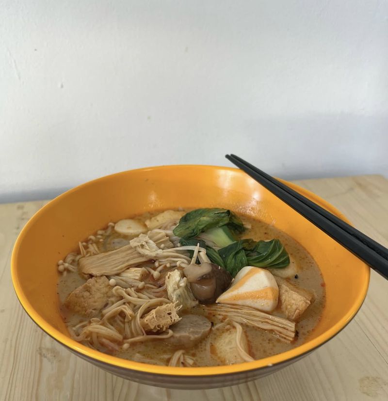 Hidden Gem! 5 Tempat Makan di Dalam Apartemen yang Enak dan Murah