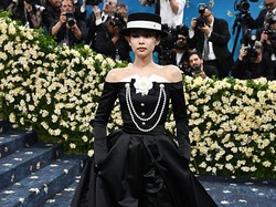 Video: Debut Lisa hingga Gaya Jennie, Rose dan S.Coups di Met Gala 2025