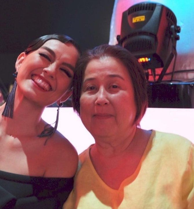 Jenny Siswono Ibunda Agnez Mo