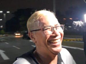 Paman Tak Banyak Komentar soal Kasus Jonathan Frizzy Paman Tak Banyak Komentar soal Kasus Jonathan Frizzy