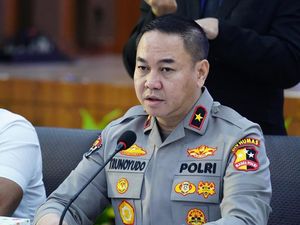 Penahanan Mahasiswi Pembuat Meme AI Prabowo-Jokowi Ditangguhkan Penahanan Mahasiswi Pembuat Meme AI Prabowo-Jokowi Ditangguhkan