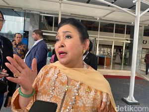 Video Gibran soal Ditemani Titiek Soeharto di Sleman: Ketua Komisi Paling Sakti Video Gibran soal Ditemani Titiek Soeharto di Sleman: Ketua Komisi Paling Sakti