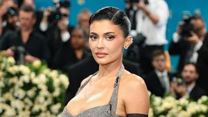 Kylie Jenner Sendirian di Met Gala 2025