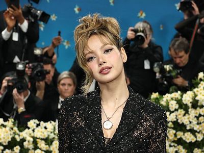 10 Gaya Artis Asia di Met Gala 2025, Lisa BLACKPINK Hingga Shah Rukh Khan