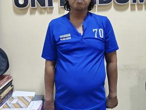 Pria Surabaya Tipu-tipu di Kudus, Modus Janjikan Untung Besar dari Uang Gaib Pria Surabaya Tipu-tipu di Kudus, Modus Janjikan Untung Besar dari Uang Gaib