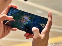 Menguji Realme 14 5G di Terik Matahari, Main Game Bebas Nge-lag