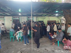 Jenazah Anggota DPR Gus Alam Akan Dimakamkan di Samping Makam Ayah di Kendal