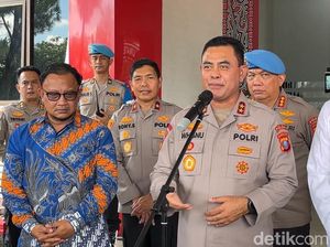 Lepaskan Tembakan Usai Diserang, Kapolres Belawan Dinonaktifkan 1 Bulan Lepaskan Tembakan Usai Diserang, Kapolres Belawan Dinonaktifkan 1 Bulan