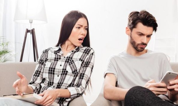 Tidak Konsisten dalam Berkomunikasi/Foto: Freepik.com/garetsvisual