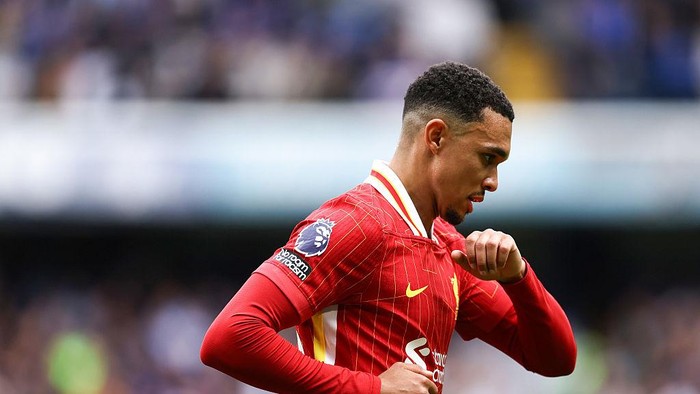 LONDON, ENGLAND - MAY 4: Trent Alexander-Arnold of Liverpool during the Premier League match between Chelsea FC and Liverpool FC at Stamford Bridge on May 4, 2025 in London, England. (Photo by Jacques Feeney/Offside/Offside via Getty Images)