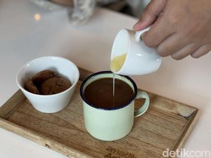 2madison Art Cafe: Menikmati Kopi Wong Jowo dan Burrito Bersuasana Artistik 2madison Art Cafe: Menikmati Kopi Wong Jowo dan Burrito Bersuasana Artistik