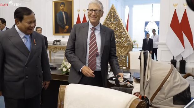 Bill Gates bertemu Kucing Bobby Kertanegara. (Dok Youtube Setpres)