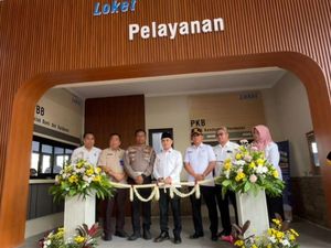 Bupati Mojokerto Resmikan Graha Sulpa Sthana Permudah Bayar Pajak