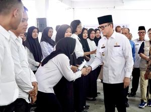Bupati OKU Beri Semangat Langsung ke Peserta Seleksi PPPK di Palembang