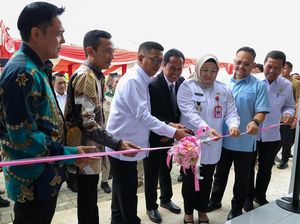 Gubernur Andra Soni Resmikan SMKN 15 Kabupaten Tangerang Gubernur Andra Soni Resmikan SMKN 15 Kabupaten Tangerang