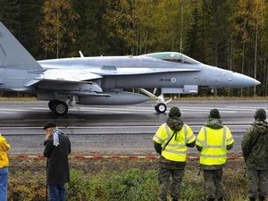Jet Tempur Finlandia Jatuh, Pilot Selamat Jet Tempur Finlandia Jatuh, Pilot Selamat