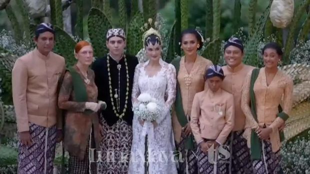 luna maya menikah