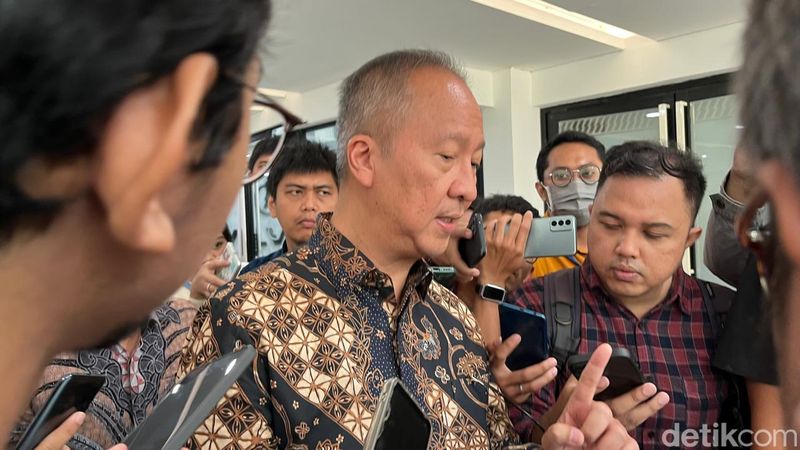 Menperin Agus Gumiwang Kartasasmita.