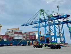 Pemindahan Terminal Petikemas Makassar ke Makassar New Port Tuntas di 2027