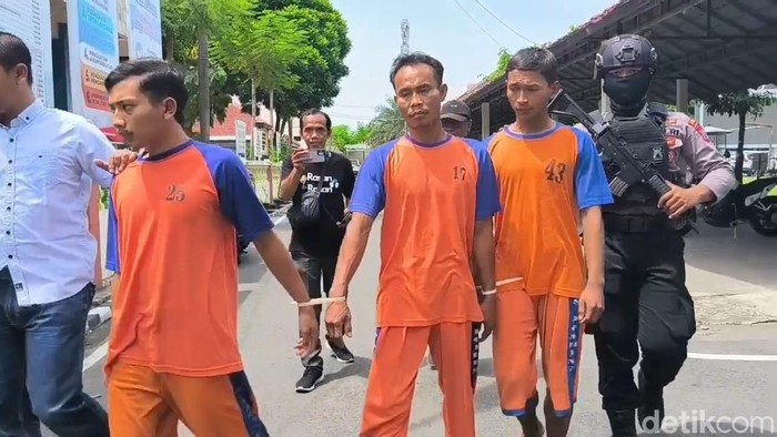 Pemerkosaan penjaga angkringan di Jombang Tiga pelaku pelecehan seksual penjaga angkringan di Jombang