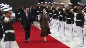 Puan Maharani Terima Presiden Senat Kamboja Hun Sen