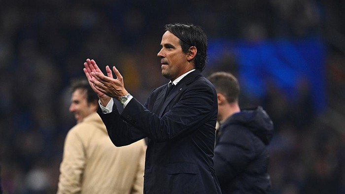 simone inzaghi inter milan vs barcelona liga champions semifinal liga champions inter milan MILAN, ITALY - MAY 06: Head coach of FC Internazionale Milano Simone Inzaghi celebrates after the victory during the UEFA Champions League 2024/25 Semi Final Second Leg match between FC Internazionale Milano and FC Barcelona at Giuseppe Meazza Stadium on May 06, 2025 in Milan, Italy. (Photo by Mattia Ozbot - Inter/Inter via Getty Images)