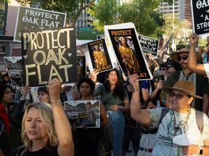 Suku Apache Gelar Aksi Tolak Penambangan di Tanah Suci Oak Flat