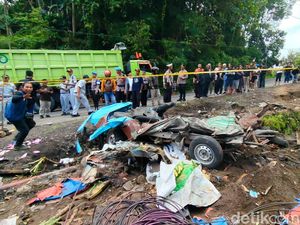 Terjadi Lagi Truk Jadi Mesin Pencabut Nyawa, 11 Orang Tewas di Purworejo
