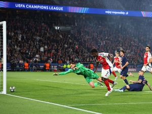 PSG Vs Arsenal: Meriam London Berbahaya, tapi Tak Mematikan PSG Vs Arsenal: Meriam London Berbahaya, tapi Tak Mematikan