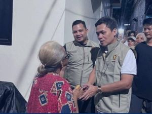 Door to Door, Habiburokhman Serap Aspirasi-Bagikan Bantuan di Duren Sawit