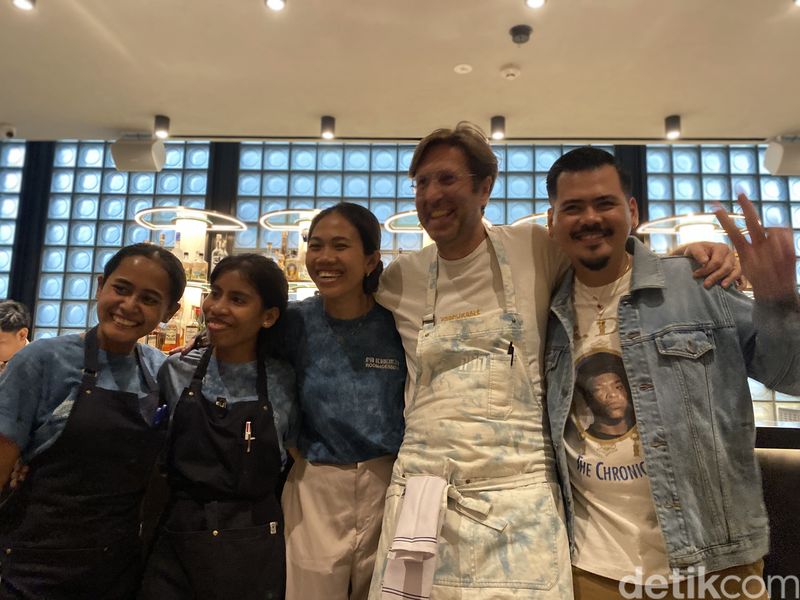 Istimewa! Suguhan Lak-Lak hingga Canang Sando dari Room 4 Dessert