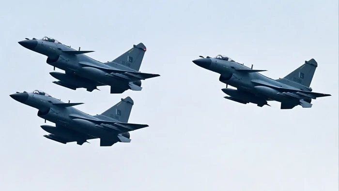 jet tempur J-10C jet tempur J-10C isu internasional