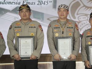 Bidhumas Polda Babel Raih Penghargaan dari Divisi Humas Polri Bidhumas Polda Babel Raih Penghargaan dari Divisi Humas Polri