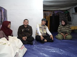 Mensos Cek Rumah Naila yang Bikin Prabowo Terharu, Pastikan Relokasi Cepat