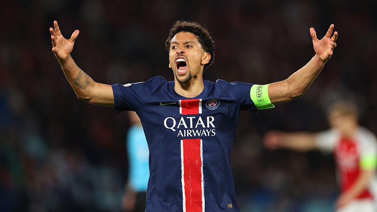 Marquinhos mau menjuarai Piala Super Eropa bersama Paris Saint-Germain. (Foto: Getty Images/Marc Atkins)