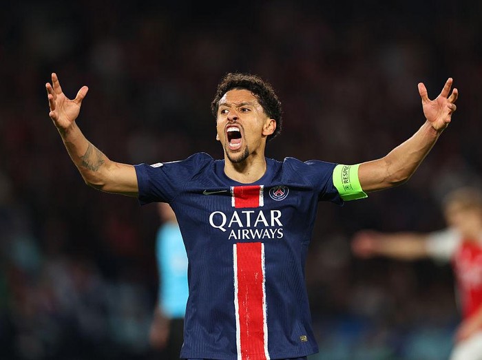 PARIS, FRANCE - MAY 07: Marquinhos of Paris Saint Germain reacts during the UEFA Champions League 2024/25 Semi Final Second Leg match between Paris Saint-Germain and Arsenal FC at Parc des Princes on May 07, 2025 in Paris, France. (Photo by Marc Atkins/Getty Images)